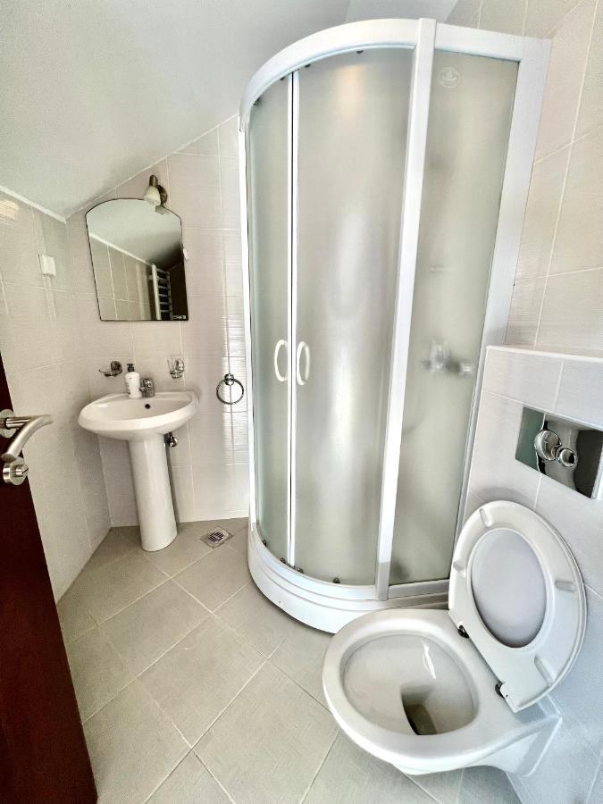Apartments Family Tivat Extérieur photo
